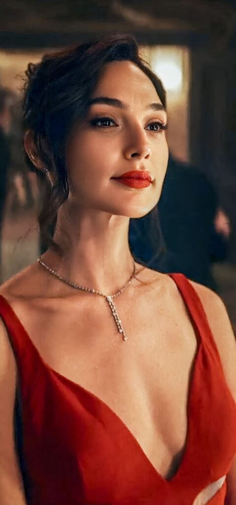 Gal Gadot, Artis Hollywood Pemeran Wonder Woman